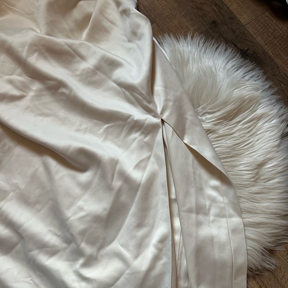 CAMILA COELHO Reyna Maxi Dress In Pearl White - Picture 5 of 9